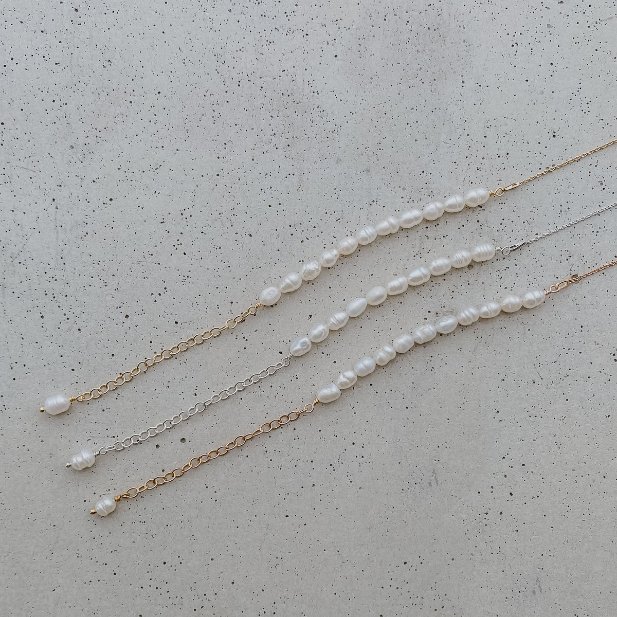 Im Vergleich - Braut Armband Linn in Silber, Gold und Roségold mit echten Süßwasserperlen