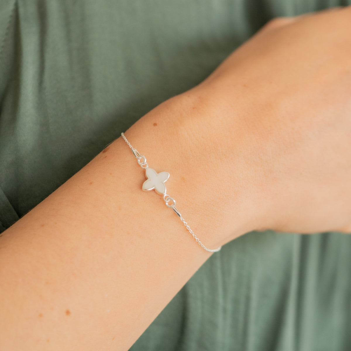 Daisy | Blüten Armband für Trauzeugin & Brautmutter
