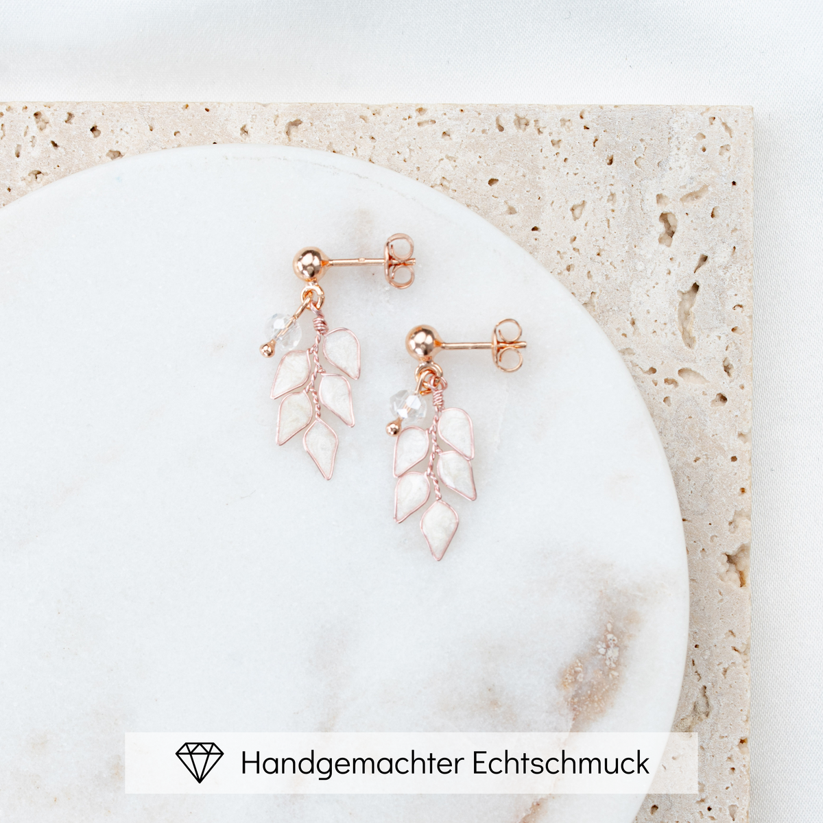 Wunderschöne Brautohrringe Lana klein aus 925 Sterlingsilber 18K rosévergoldet mit ivoryfarbenen Blättern, handgefertigt